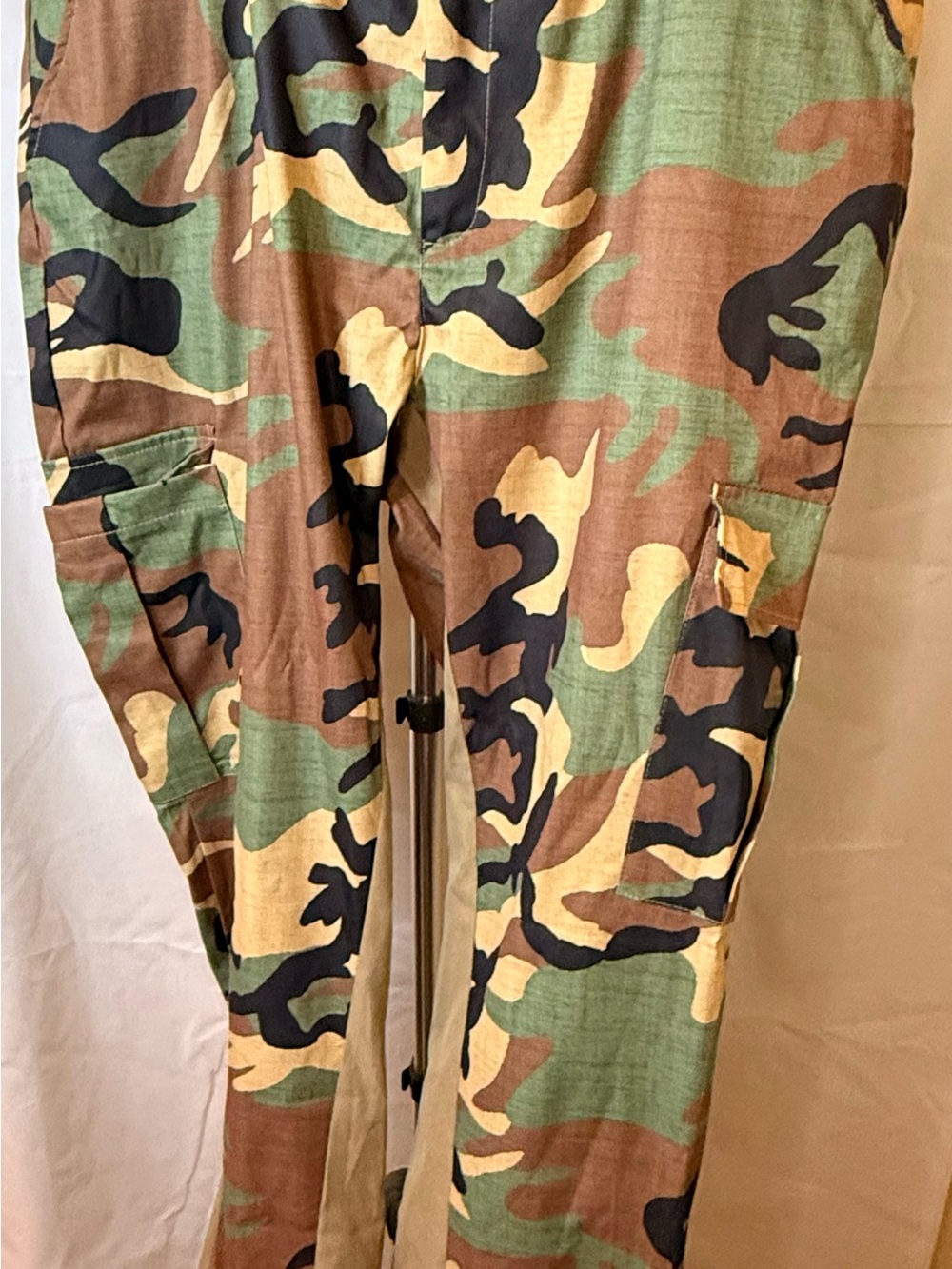 Blush Mark Women’s Camo Cargo Pants - Green/Brown  Size XL